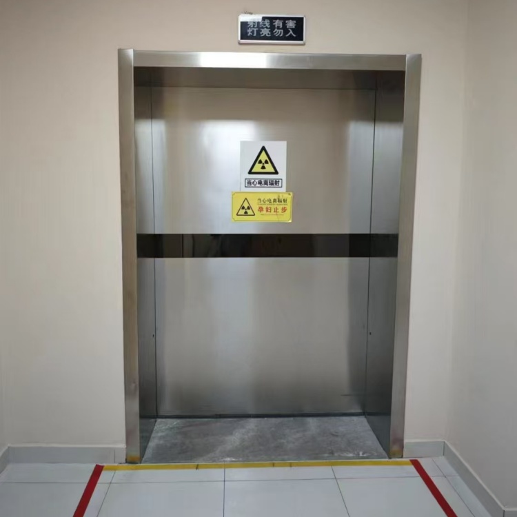 阿拉善不锈钢铅门:守护健康与安全的坚固防线